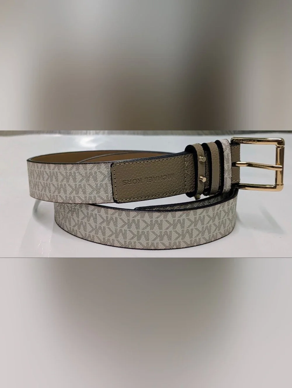 [NWT] Michael Kors Triple Loop Vanilla Belt with Gold-Tone Buckle Size Lg